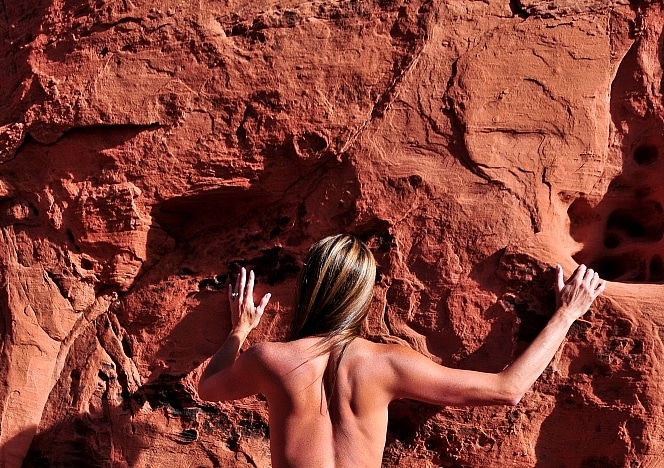 SofieMarieXXX/SM_Red_Rocks_Standing_Study_Nude